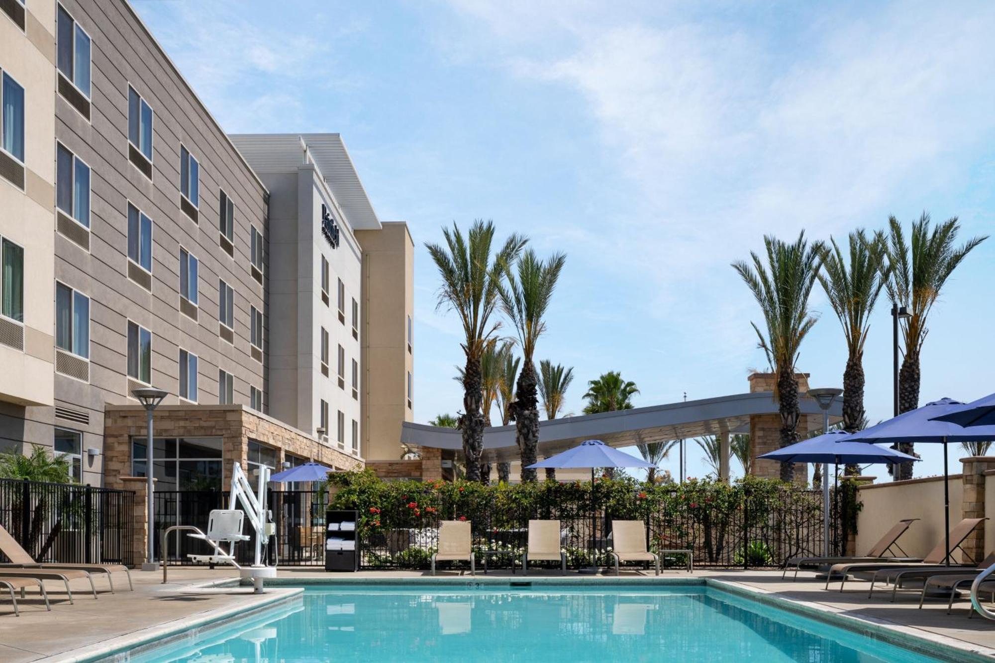 Fairfield Inn & Suites By Marriott Tustin Orange County Exterior foto